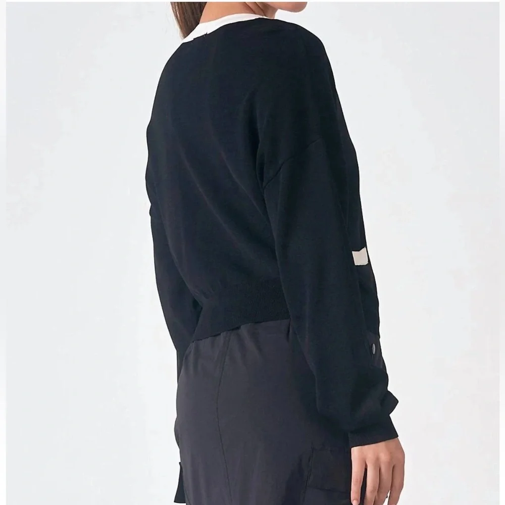 NWT Elan Accent Trimmed Cardigan Size Medium